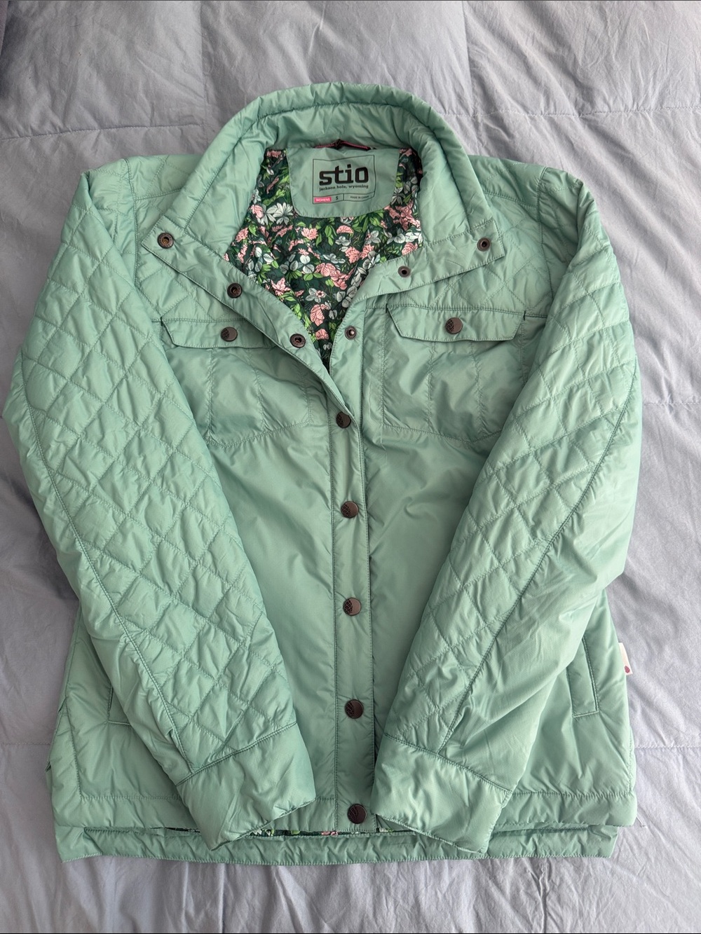 Stio Mint Green Quilted Puffer Jacket with Floral Lining